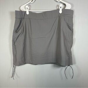 Columbia Omni Shade 50 UPF Grey Skort Skirt Womens 2X Golf Tennis Outdoor Hike